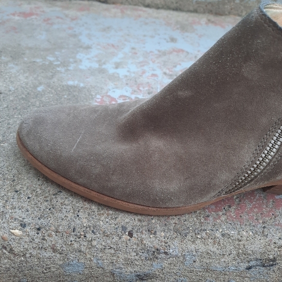 🌟 Paul green munchen suede ankle booties size 6.5 tan - Picture 3 of 10